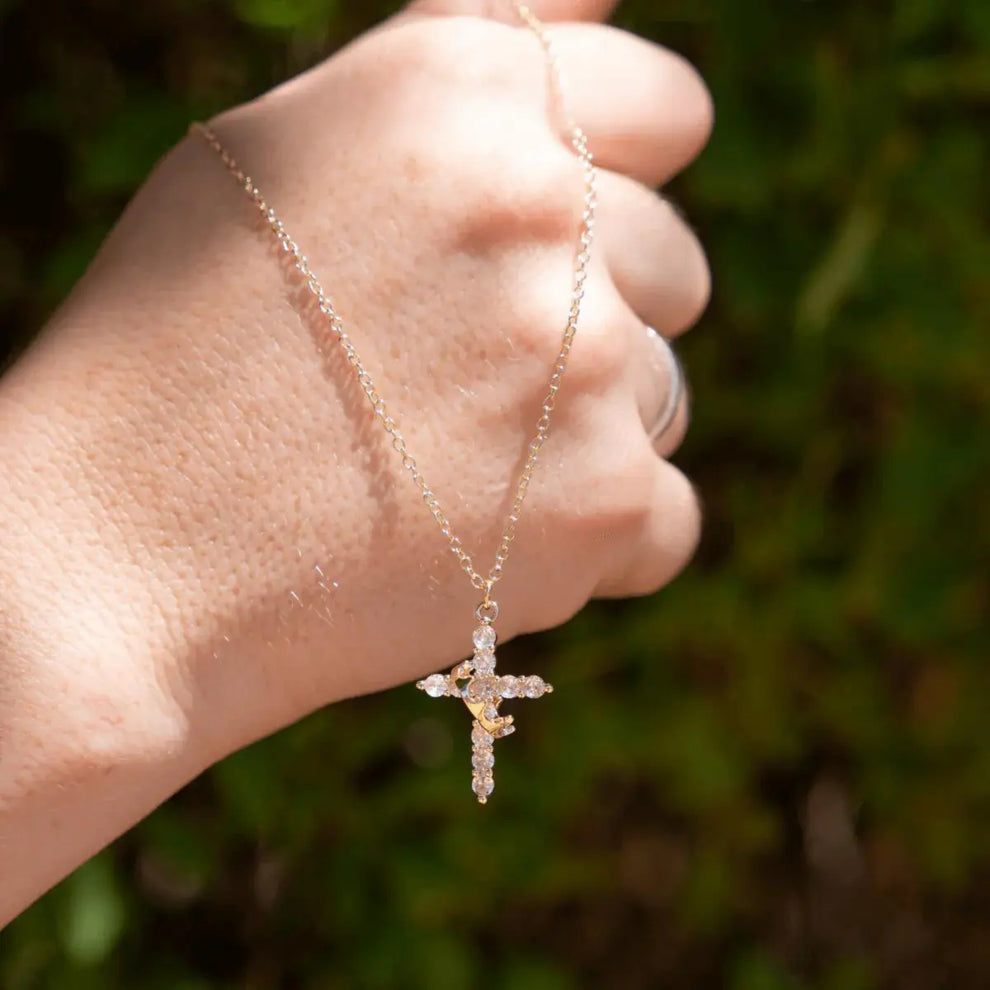Collier Protecteur croix et couronne + Ebook Offert